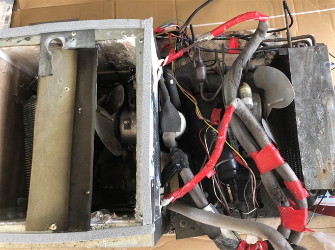 富士電機うどんそば自動販売機の冷却器故障 交換修理